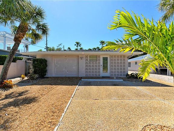 3rd image of 174 Whittier Dr