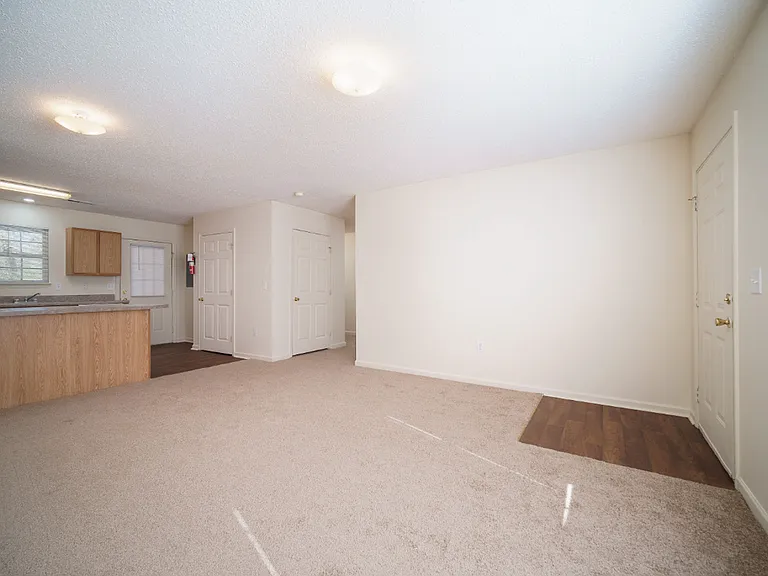 311 7th Ct N — Photo 13