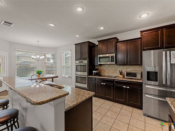 4th image of 5307 Dauphin Dr