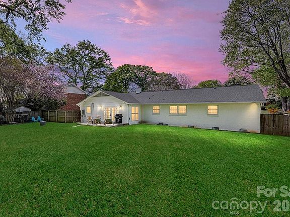 2nd image of 3817 Flowerfield Rd