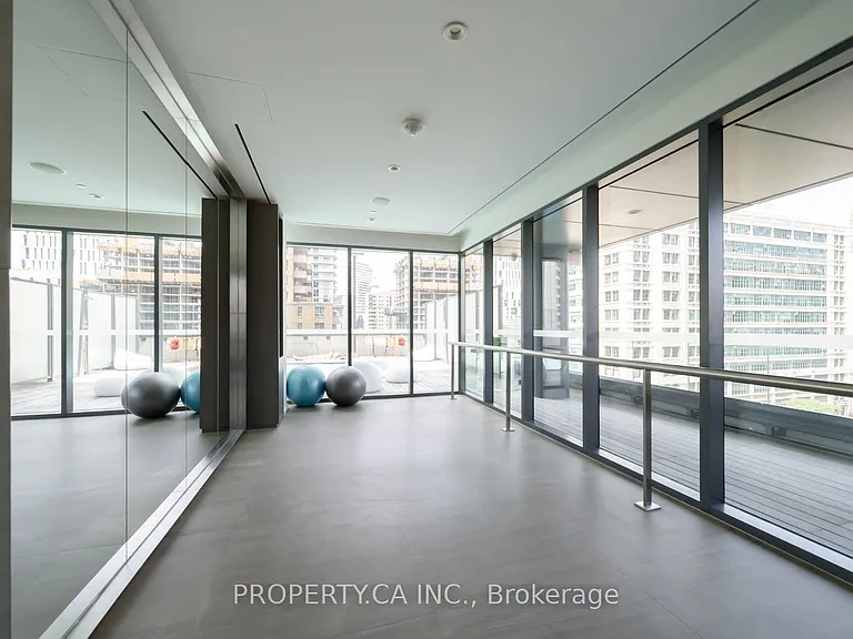 159 Dundas St E #1506 — Photo 42