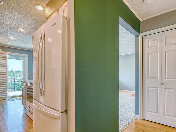 2nd image of 1900 NW Carden Ave APT 16