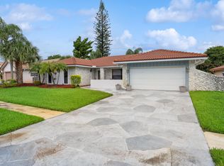 19999 Back 9 Dr, Boca Raton, FL 33498