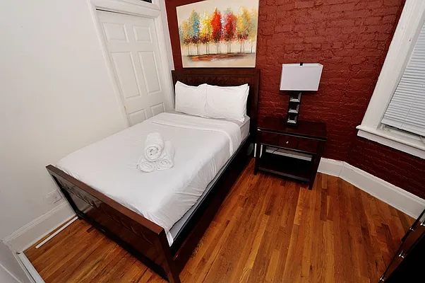 Rented by Eisenberg Exclusives | media 33