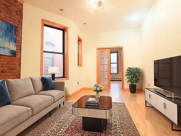 3rd image of 135 Rogers Ave APT 3L
