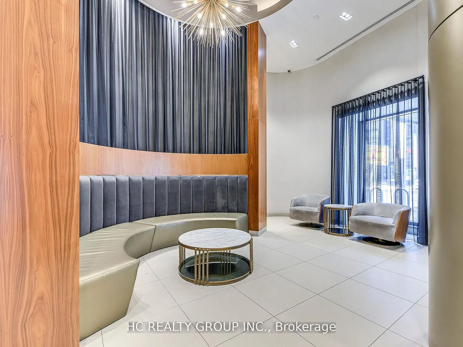 PJ Condos — Photo 3