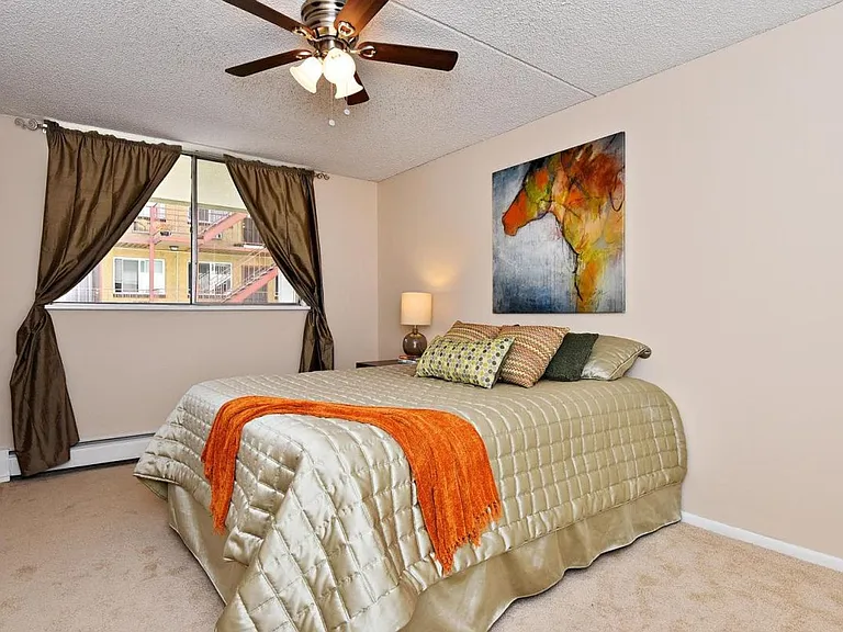 1267 N Lafayette St #204 — Photo 14