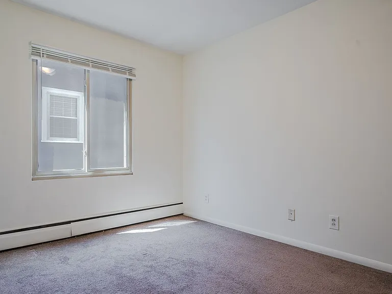 3508 Colfax Ave S — Photo 15