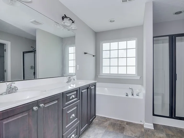 473 Brantley Cove Cir — Photo 24
