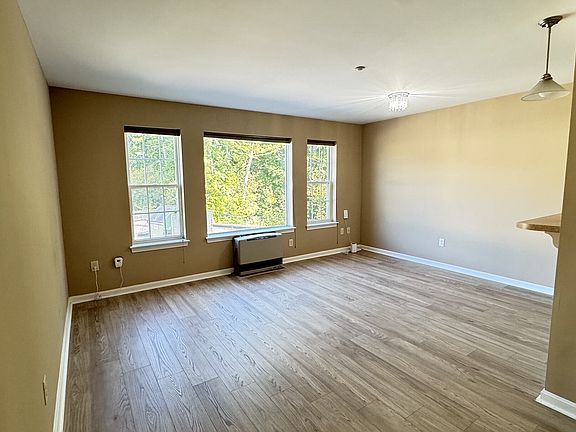 4th image of 18 Smithwheel Rd APT 62