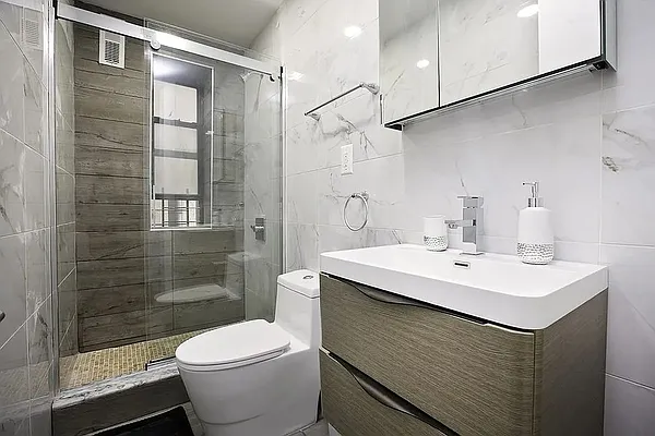 Rented by Brickview NYC Realty NYV LLC | media 10