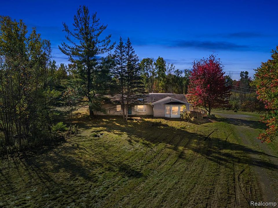 4343 Groveland Rd, Ortonville, MI 48462 Zillow