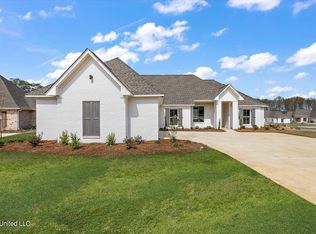 113 Ashby Rdg, Canton, MS 39046
