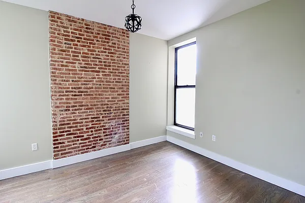 Rented by True Real Estate Group | media 23