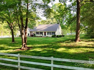 7166 Kidville Rd, Denver, NC 28037