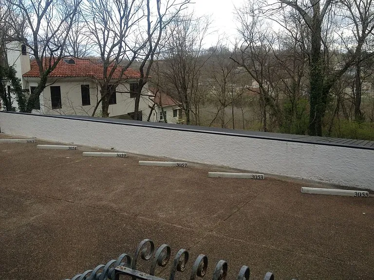 3055 Kingston Pike #3 — Photo 2