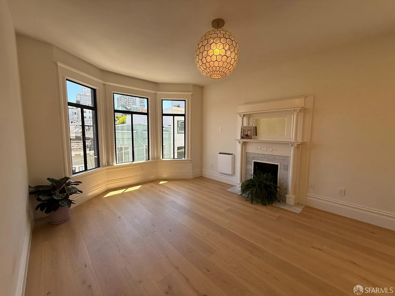 38 Bernard St - Photo 2
