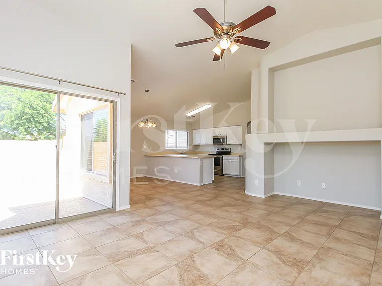 2647 W Canyon Way — Photo 10