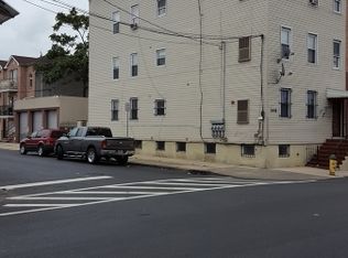 168 Pacific St, Newark, NJ 07105