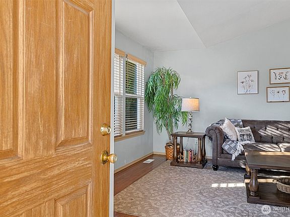 4th image of 2300 Earl Court