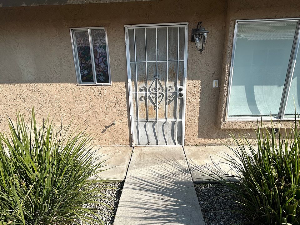 1st image of 4426 White Ln #C