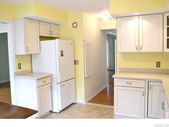 5th image of 346 Mill St