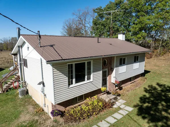 895 9th Concession Rd, Stone Mills, ON K0K 1Z0