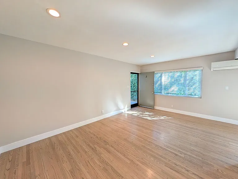 Magnolia Manor — Photo 39