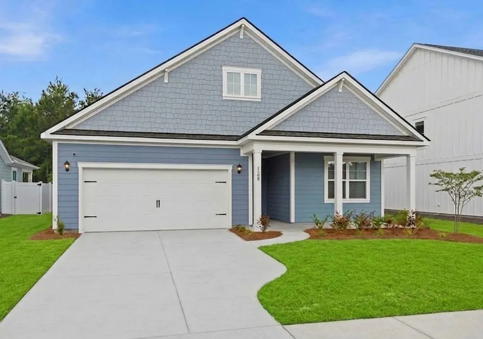 Charming 4-bedroom, 2-bath home in Summerville, SC — Photo 2