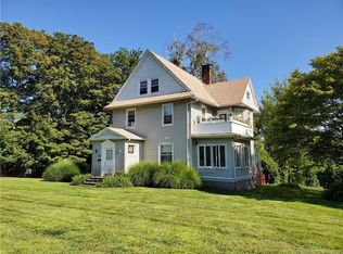 469 Church Hill Rd, Trumbull, CT 06611