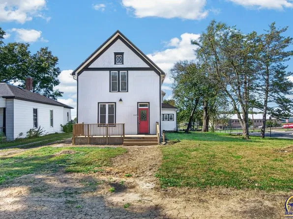437 Colorado Ave, Holton, KS 66436
