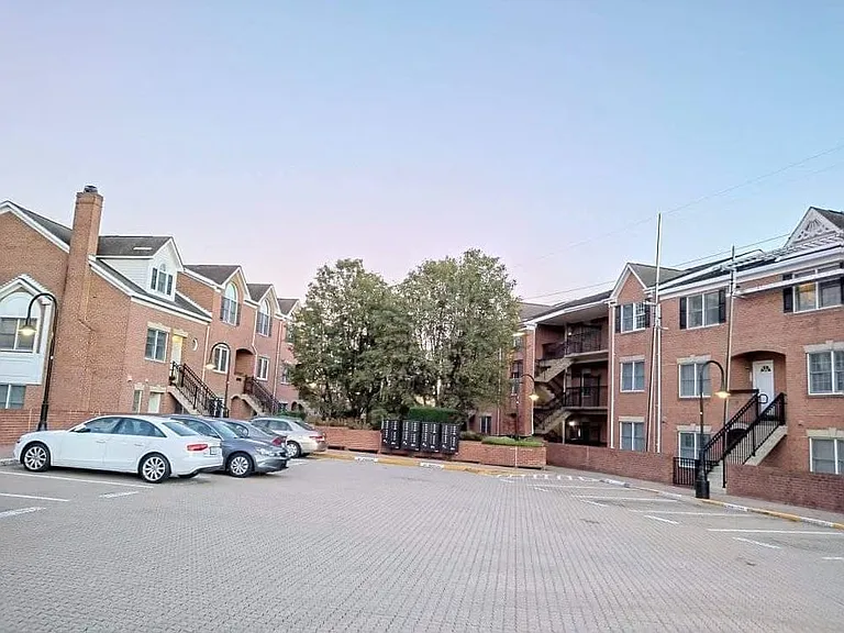 6924 Fairfax Dr #408 — Photo 3