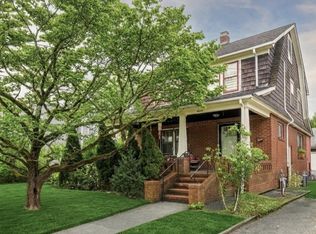 7 Cherry Street, Glen Head, NY 11545