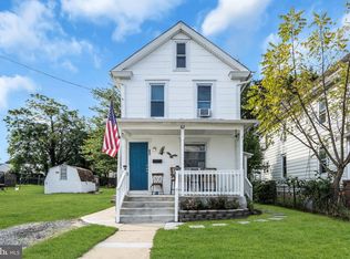 62 Capitol St, Paulsboro, NJ 08066