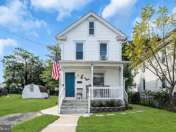 62 Capitol St, Paulsboro, NJ 08066