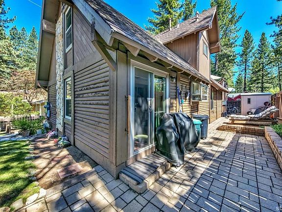3rd image of 896 Edgewood Cir