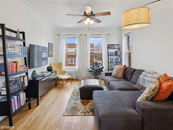 2nd image of 1208 W Waveland Ave #3