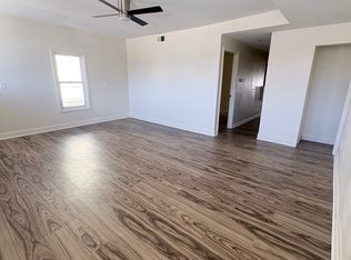 9545 Columbia Rd #2, Olmsted Falls, OH 44138