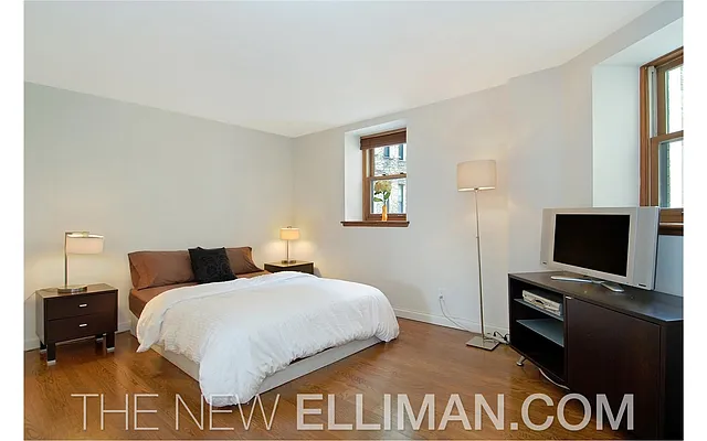 Rented by Douglas Elliman | media 5