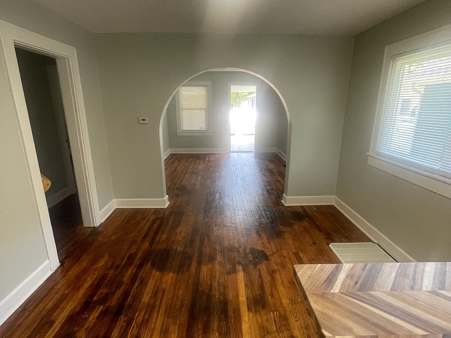 2 bed, 1020 sqft, $1,500 — Photo 3