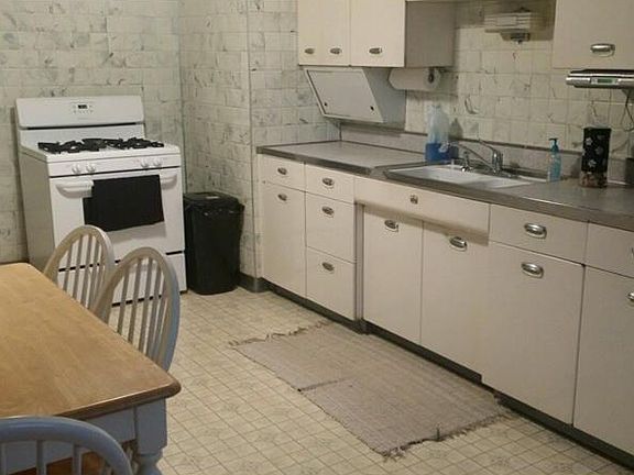 3rd image of 2315 Pope St