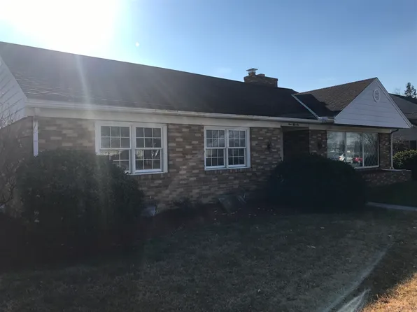 456 W Caracas Ave, Hershey, PA 17033