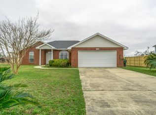 1105 Sutherland Plz, Lynn Haven, FL 32444