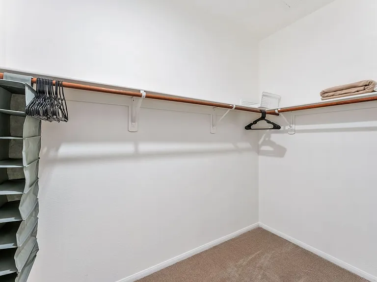 904 Duckhorn Ct #204 — Photo 30