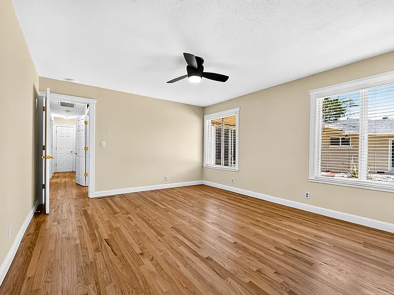 2628 Superior Dr — Photo 32