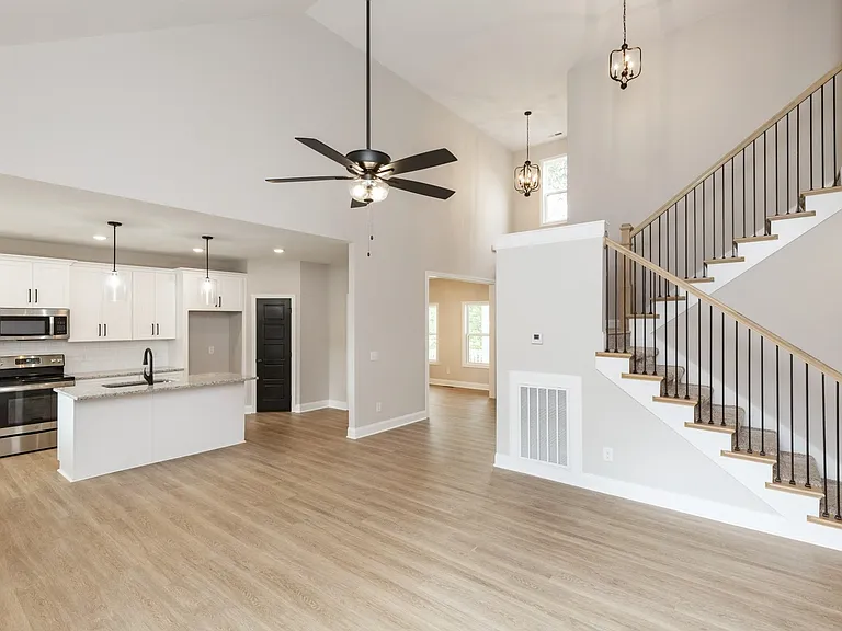 218 Copeland Rd — Photo 3