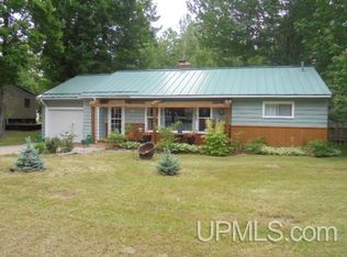 351 Seward Ave, Ontonagon, MI 49953