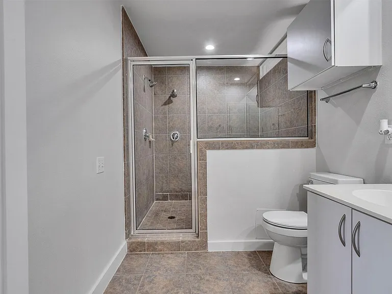 6935 Yellowstone Way Dr — Photo 35