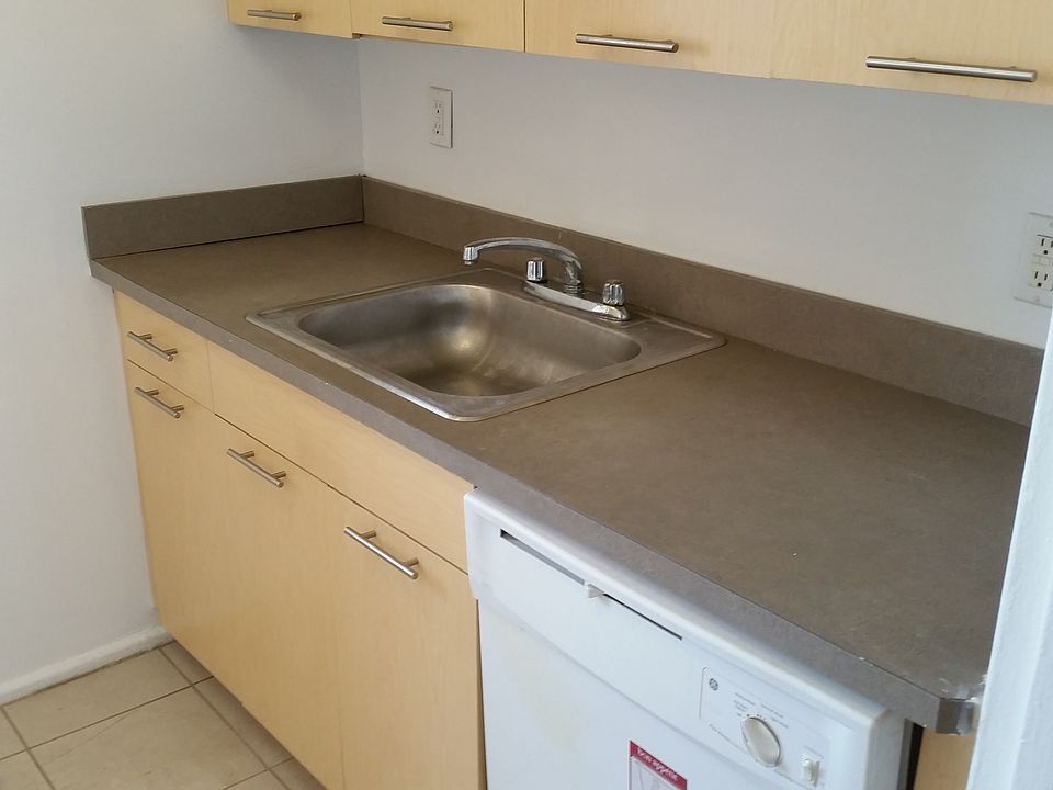 1st image of 18834 87th Dr APT 2C