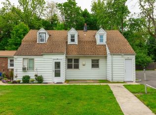 174B Mills Pond Rd #B, Saint James, NY 11780